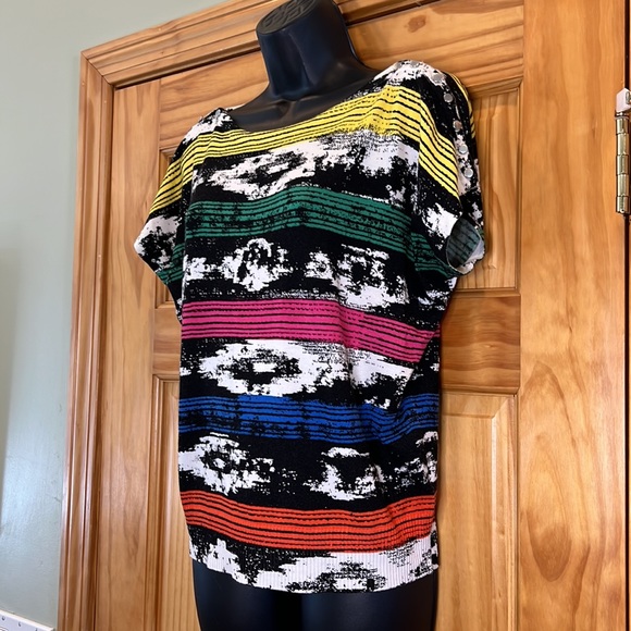 Joseph A. Abstract Print with Vivid Colorblock Short Sleeve Boat Neck Sweater - Picture 3 of 7